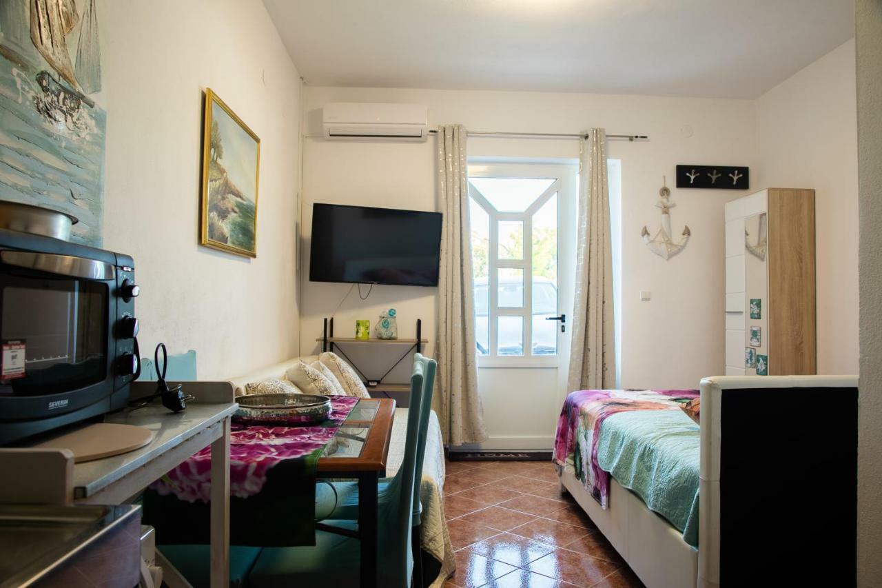 Villa Scandalli Sevid Exterior photo